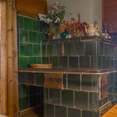 1 Bedroom Beautiful In Appartement